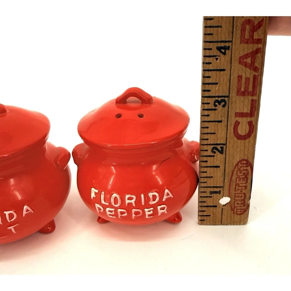 Vtg Collectible Lego Footed Red Kettle Florida Salt & Pepper Shakers 3x3